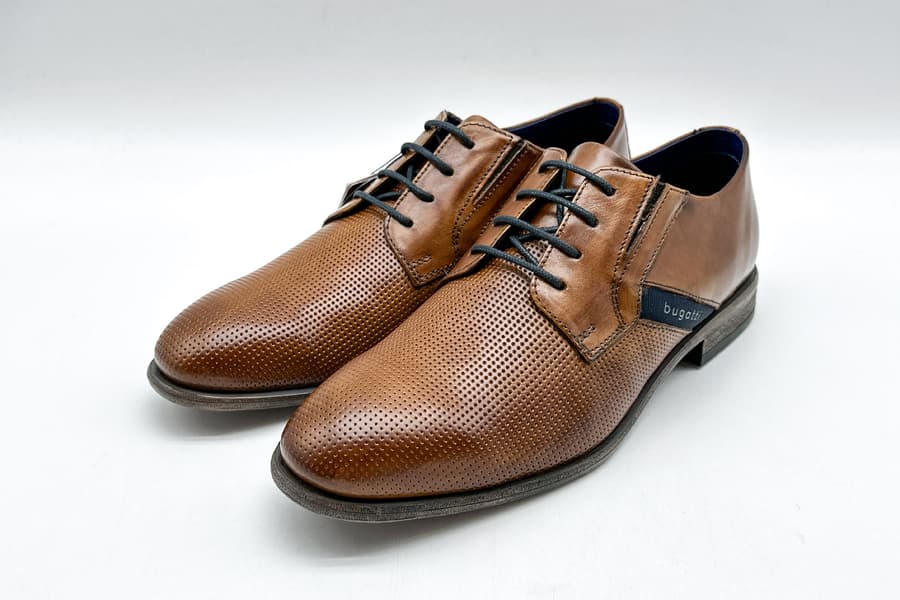 Herren Schuhe Bugatti, Gr. 42
